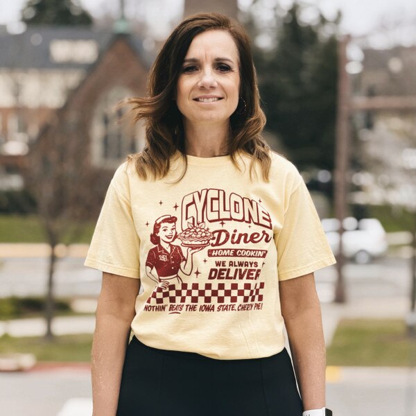 Comfort Wash ISU Diner Pale Gold Short Sleeve T-Shirt